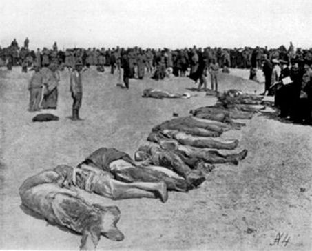 Тела казнённых в Евпатории, выброшенные на берег летом 1918 года