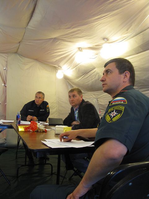 Штаб ЧС на Новошахтинской таможне Фото: Александр Андрюхин