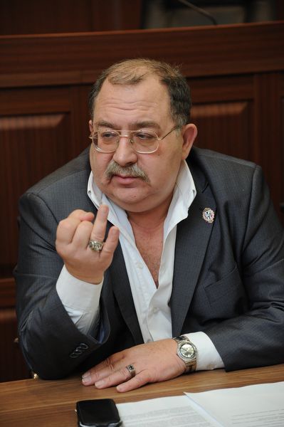 Сергей Черняховский - доктор политических наук, публицист