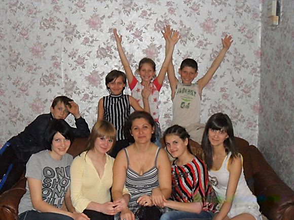  Мария Юрьева (в центре) и ее дети