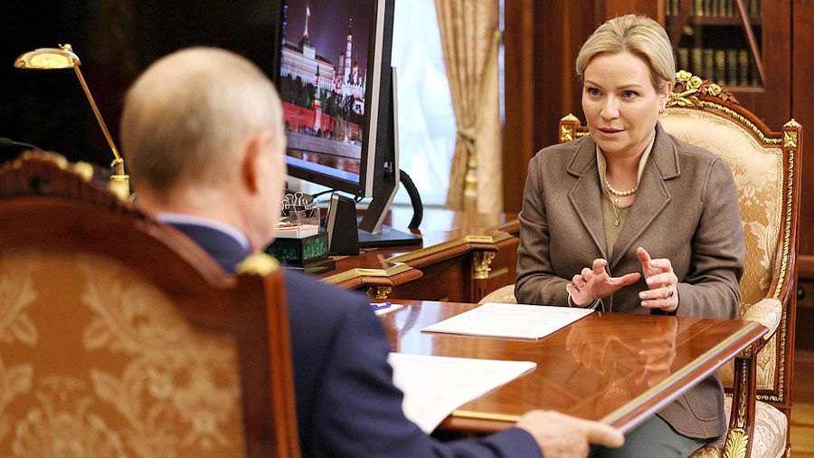 Владимир Путин провел рабочую встречу с Ольгой Любимовой