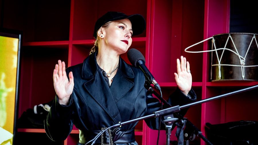 «Если есть что спеть — мы поем всегда»: как группа «Осторожно! Гризли» соединяет Пушкина, Высоцкого и инди-фолк