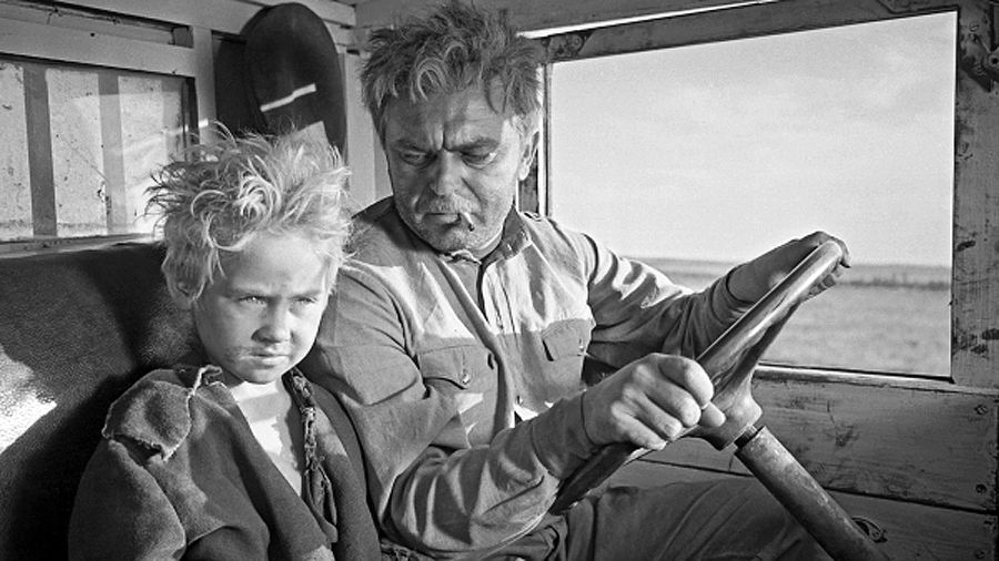 Октябрьский хронограф: Шолохову — Нобелевку, создателю образа Павки Корчагина — музей