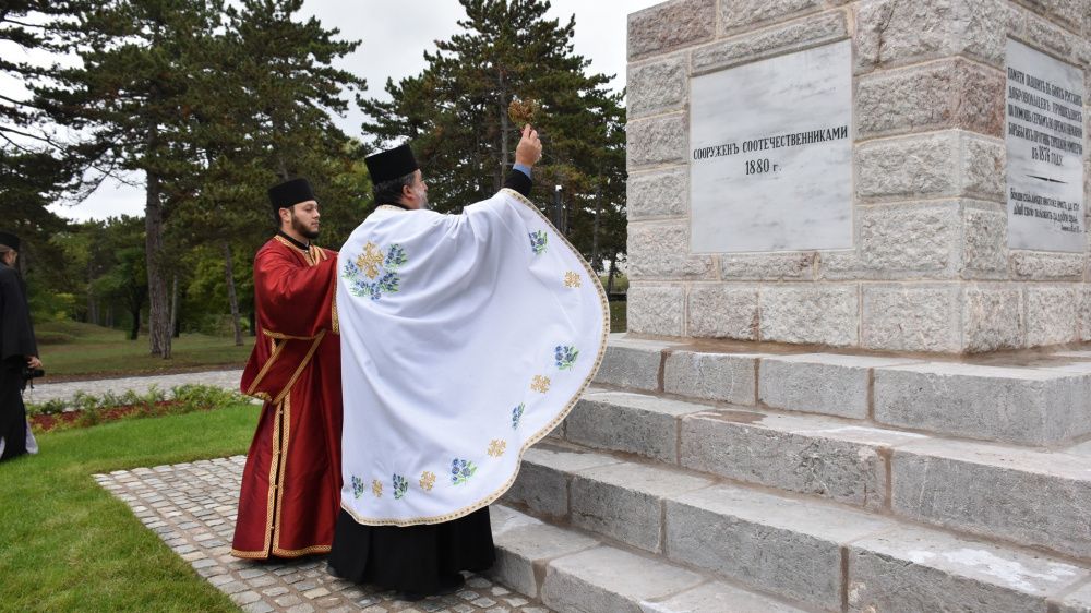 В сербском Алексинаце торжественно открыли отреставрированный памятник русским добровольцам