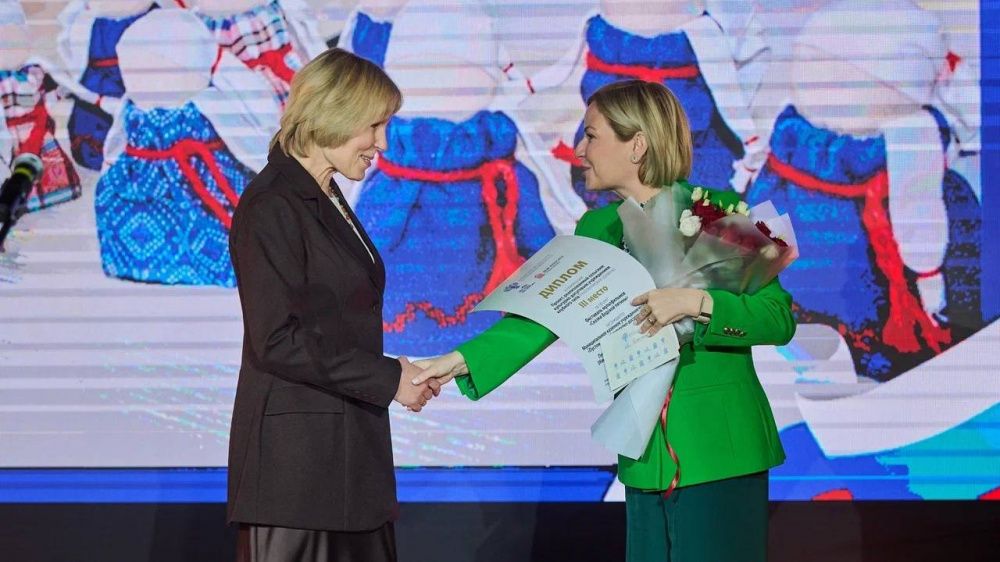 Ольга Любимова вручила награды победителям конкурса «Дом культуры. Новый формат»