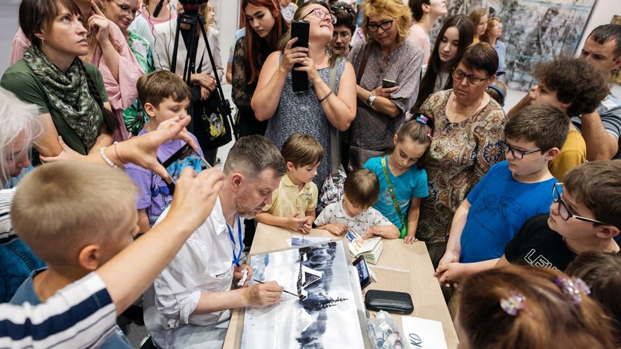 Барнаул превратился в город художников: как проходит выставка «Сибирь – XIII»