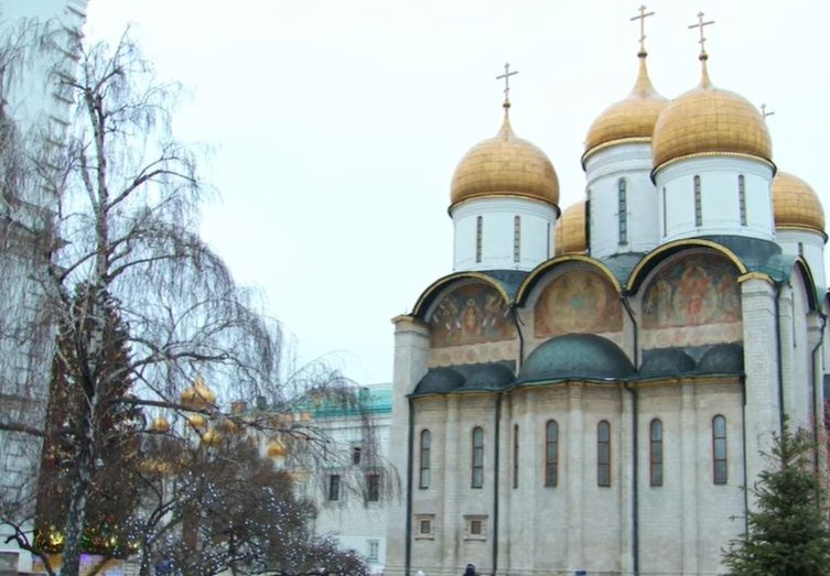 В Успенском соборе Московского Кремля обнаружили древние фрески