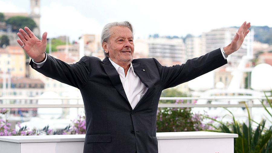 «Мне часто казалось, что я лишний»: как зажглась звезда Алена Делона