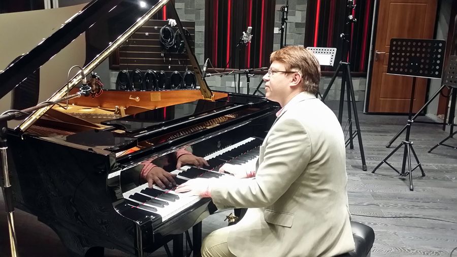 Композитор Сергей Ковальский: «В непростые времена песня должна поддерживать людей»