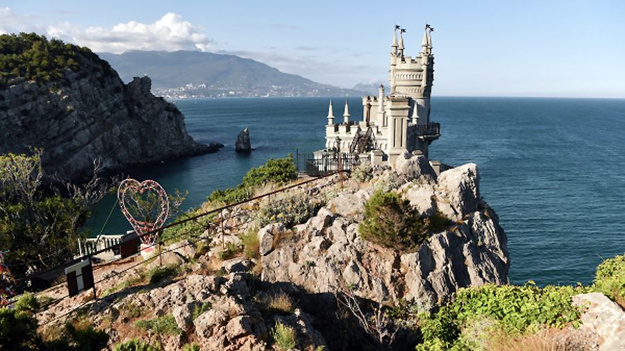 В Крыму с 2014 года обновили более 200 объектов культуры