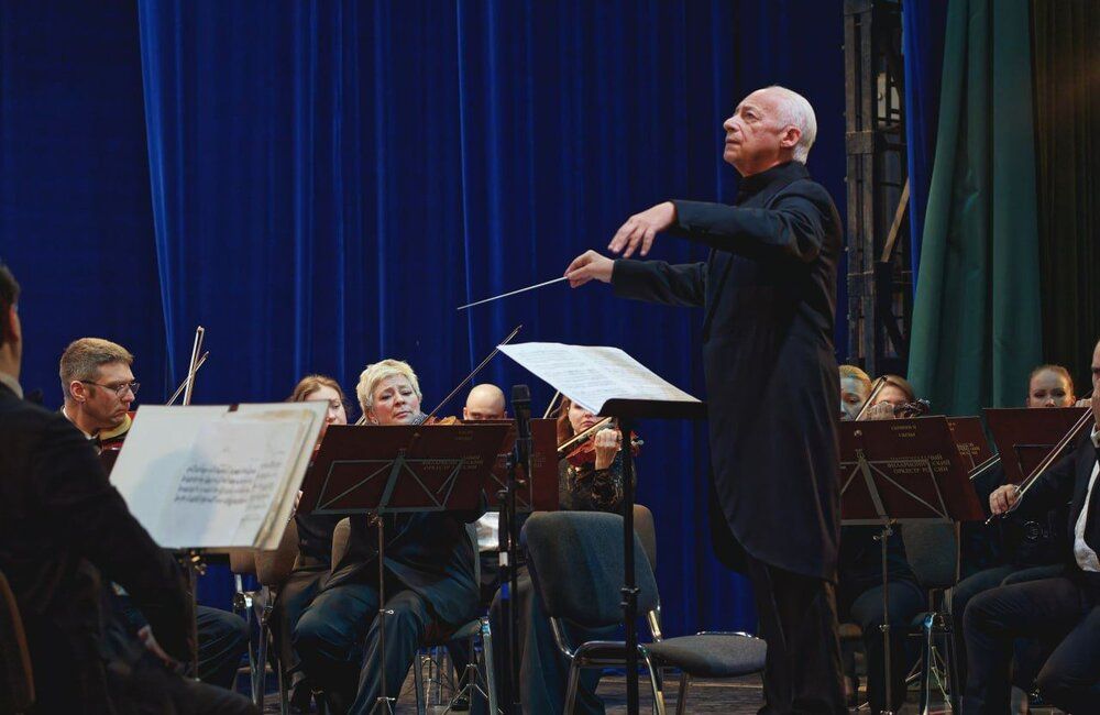 Российские музыканты посвящают выступления памяти жертв теракта в «Крокус Сити Холле»