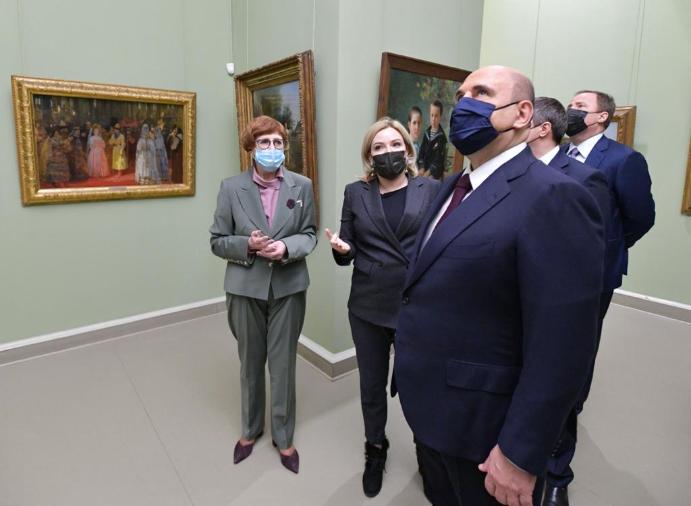  Мишустин посетил Пермскую государственную художественную галерею 