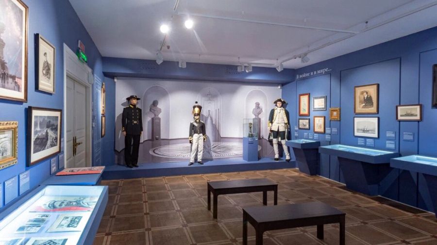 В Музее Тропинина: кавторанг Игорь Скиба стал коллекционером, чтобы спасти альма-матер