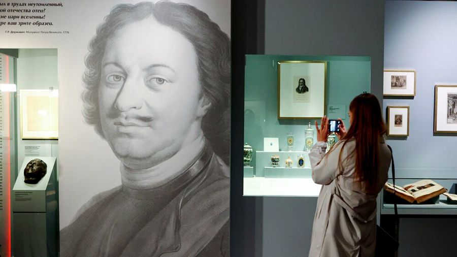 Трагедия и триумф: Музеи Московского Кремля отметили очередной юбилей Петра I