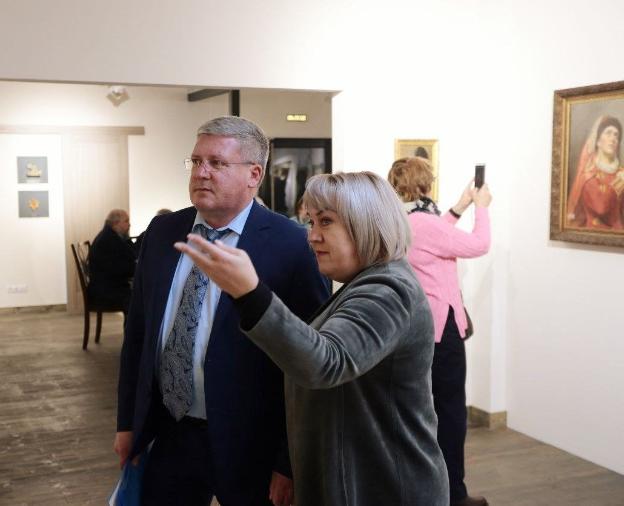 В музее-заповеднике «Изборск» открылась выставка «Россия. Истоки»