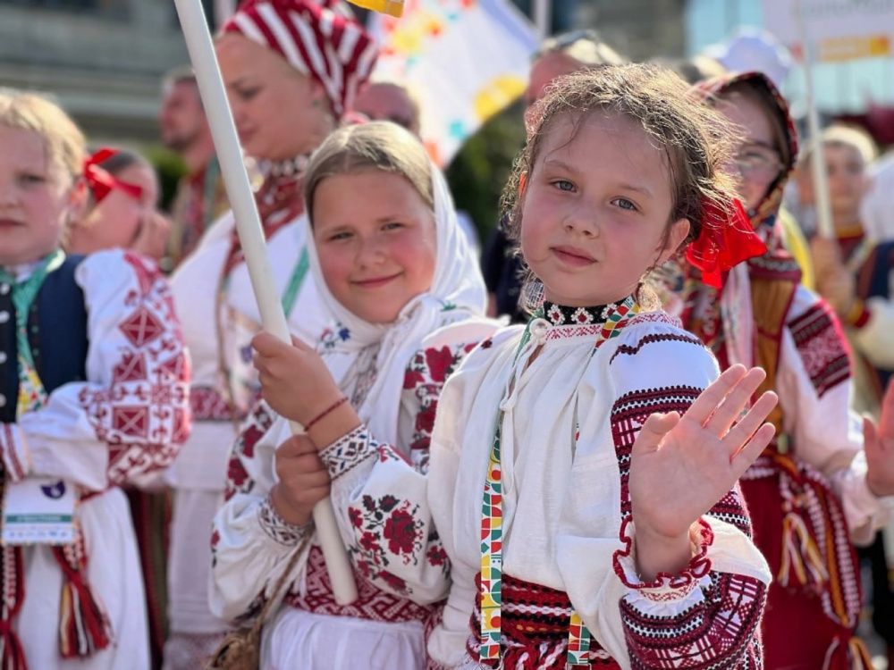Участники II Всероссийской детской Фольклориады присоединились к памятной акции «Журавли»