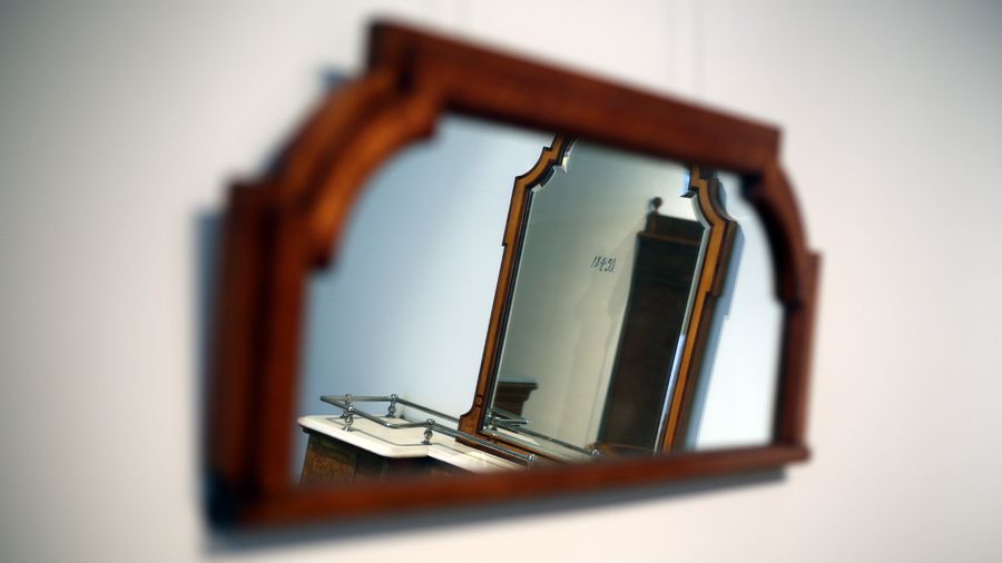 По неорусскому обычаю: Эрмитаж показал мебель последних российских самодержцев