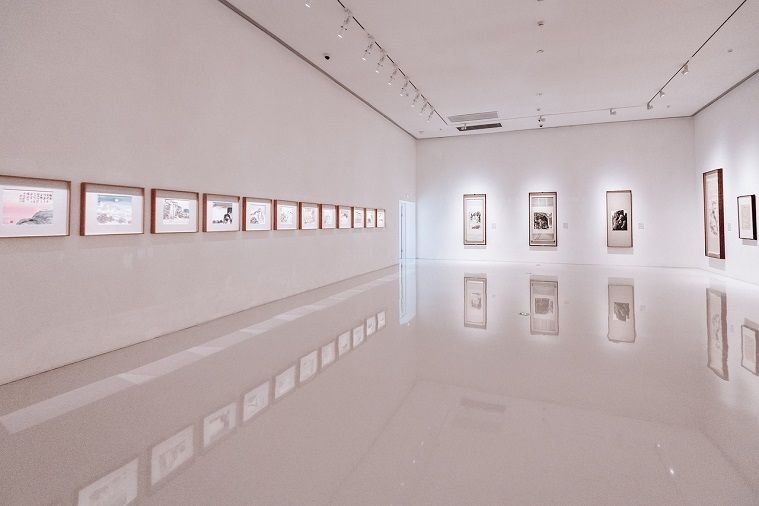 Выставка «Чувственные иллюстрации» открылась в Астрахани накануне 8 Марта