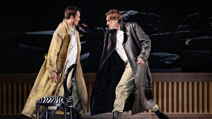 «Игра интересов» в РАМТе: такие разные миры