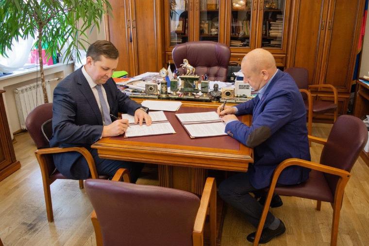 Ректоры Гнесинки и Луганской академии культуры и искусств подписали соглашение о сотрудничестве