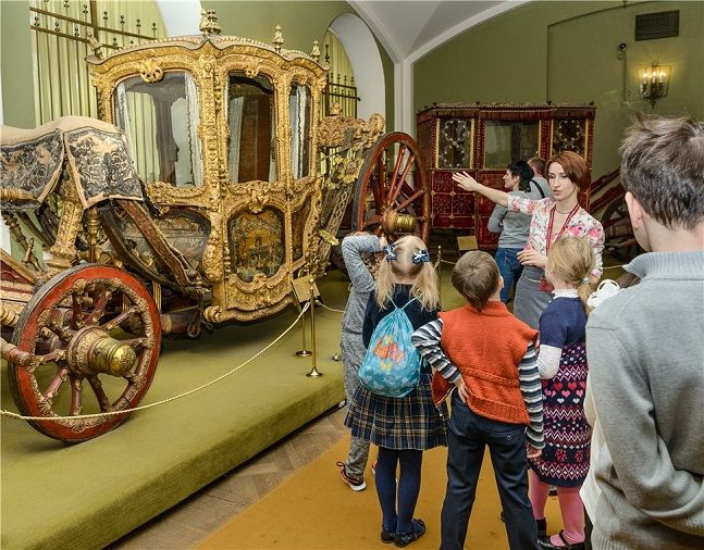 Российские музеи бесплатно проведут более 160 выставок