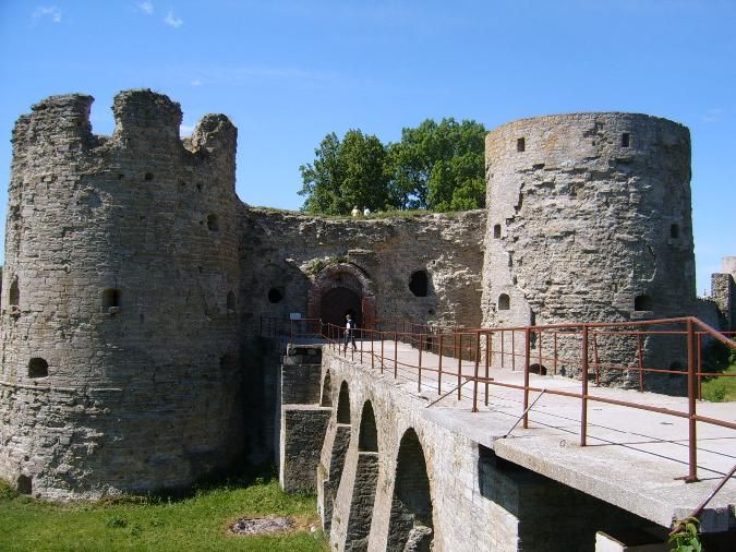 Крепость Копорье в Ленинградской области открылась для туристов после реставрации