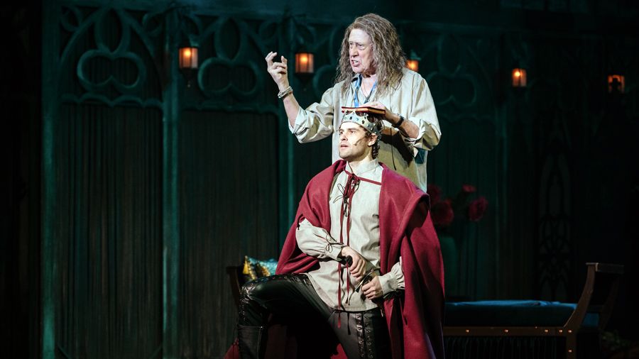 «За принцем послано, и тело ищут»: спектакль «Я ненавижу Гамлета» в петербургской Музкомедии