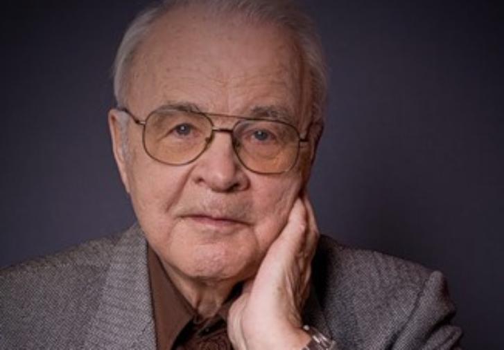Журналист-международник Всеволод Овчинников умер в 94 года
