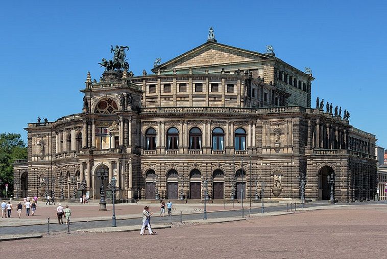 Дрезденская опера продолжит сотрудничать с российскими артистами
