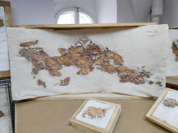 Уникальный образец монументального искусства: в Новгородском музее-заповеднике отреставрировали фрески первой половины XIV века