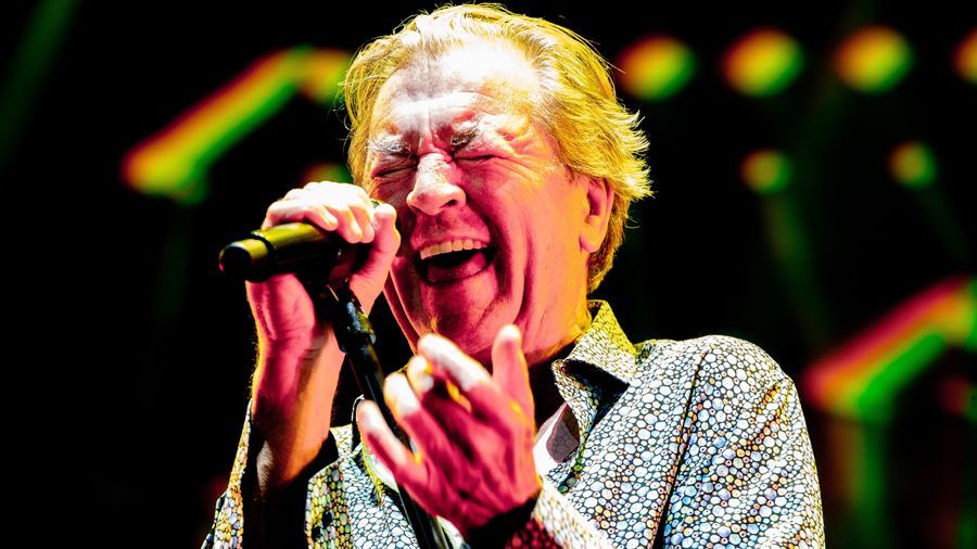 На высокой ноте: к юбилею Иэна Гиллана