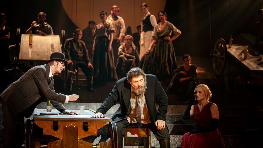 Крик в ночи: «Биндюжник и король» в петербургской Музкомедии