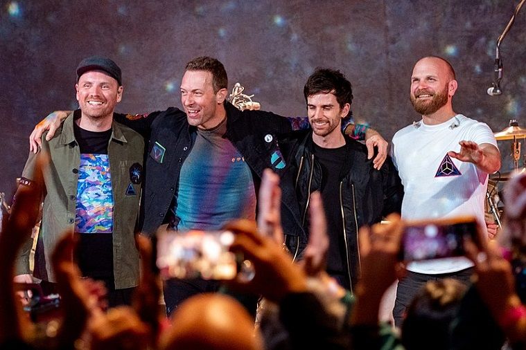 Группа Coldplay анонсировала новый альбом Moon Music