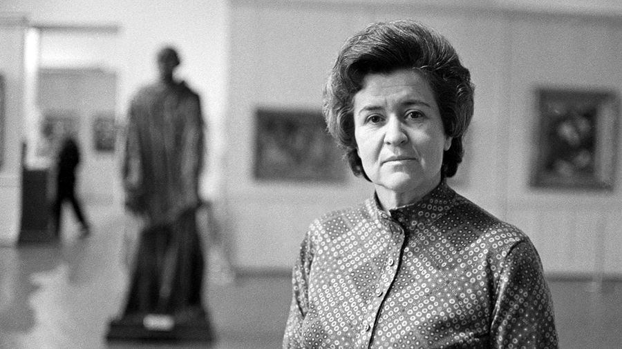 Одиночество на вершине: какой получилась книга «Палаццо Мадамы» об Ирине Антоновой