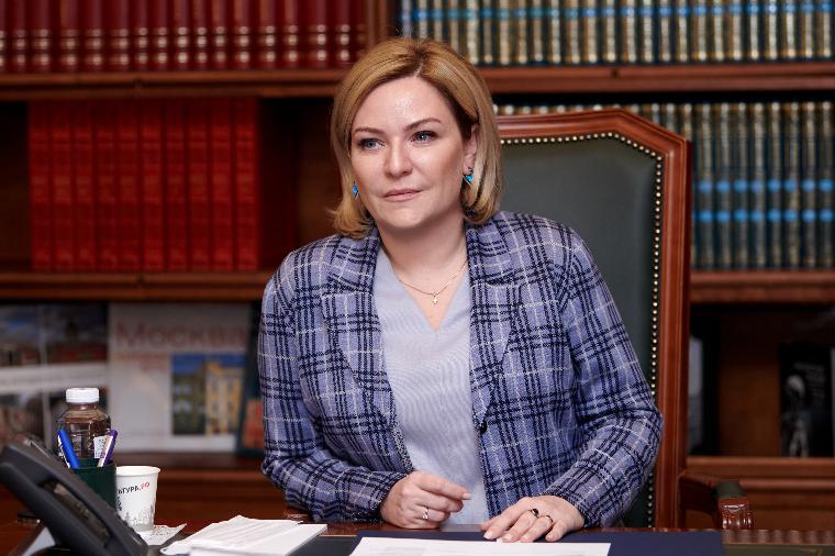 Министр культуры РФ Ольга Любимова считает нужным менять подход к массовым культурным мероприятиям