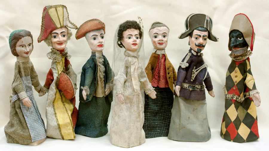  Пушкинский музей представит выставку «Августейшие куклы»