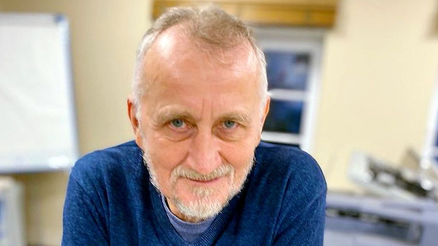 Литературная премия мирового большинства: Захар Прилепин предложил, президент одобрил