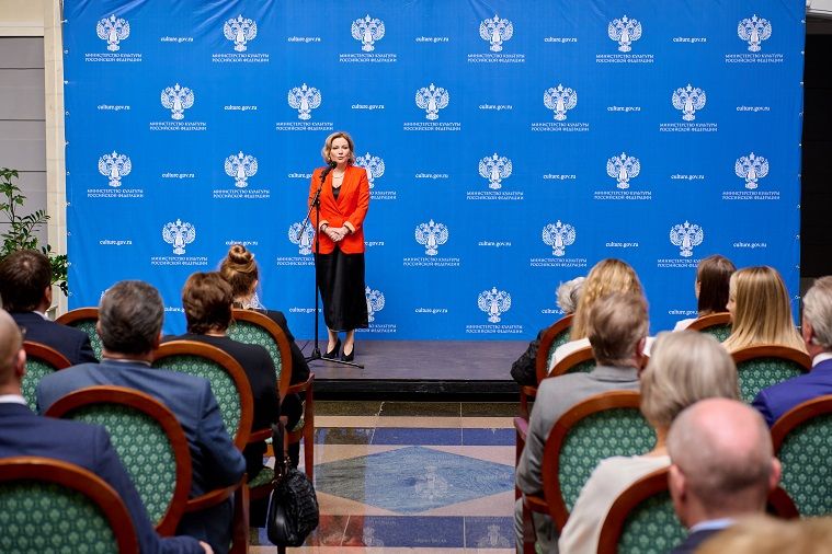 Ольга Любимова вручила госнаграды работникам культуры