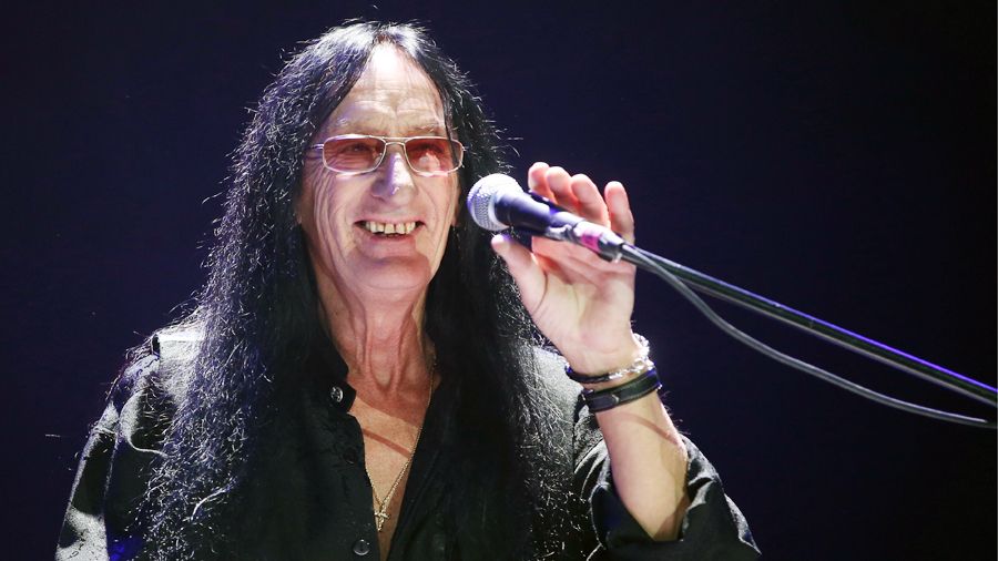 День рождения волшебника: к юбилею Кена Хенсли