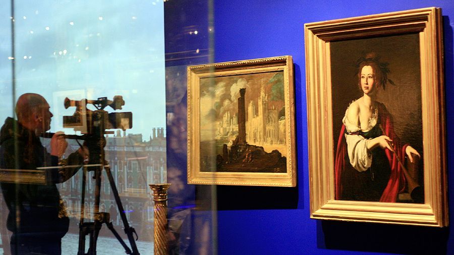 «Б» — первая буква алфавита: в петербургском «Манеже» открылась выставка «Все Бенуа — Всё Бенуа»