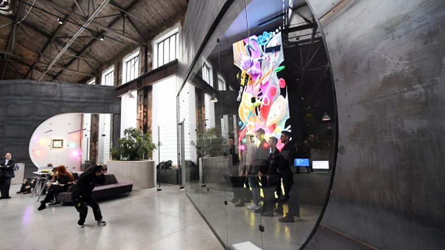 На выставке «Эффект памяти формы» в Москве представят работы из металла