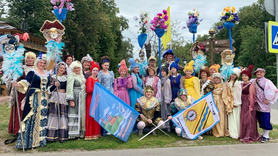 Театр «Левый берег» Театр «Левый берег»