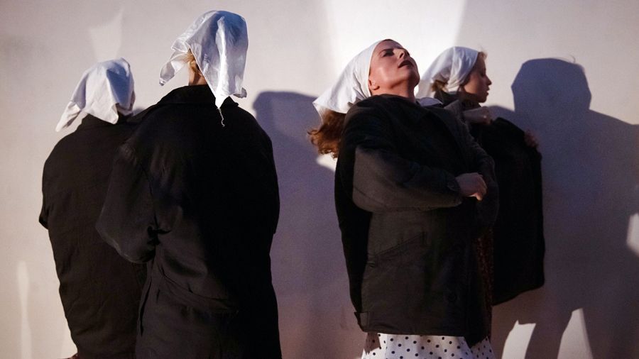 Лаборатория «Акустическая читка» Лаборатория «Акустическая читка»