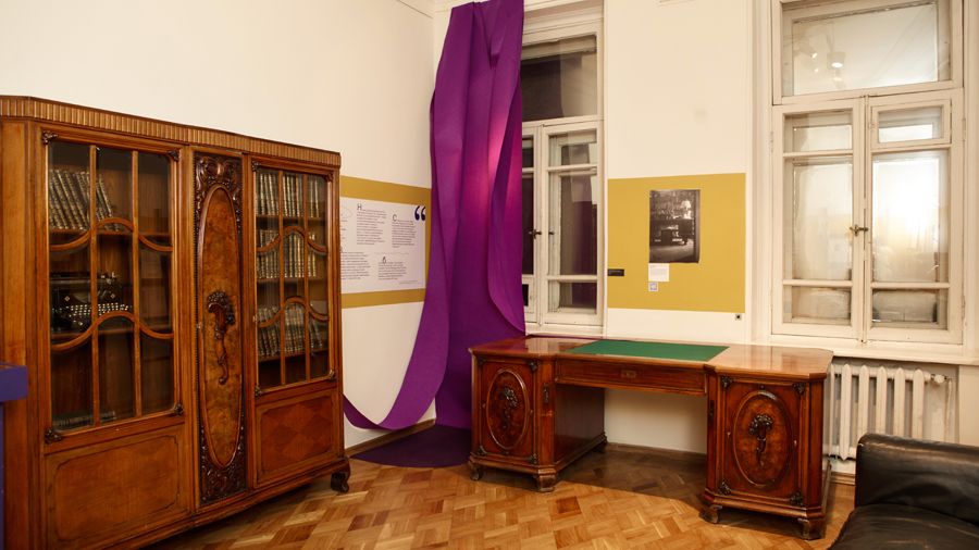 Выставка «Детство Марго»