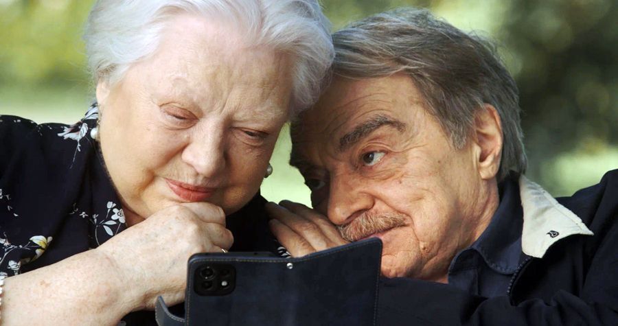 «Двое в одной жизни не считая собаки»