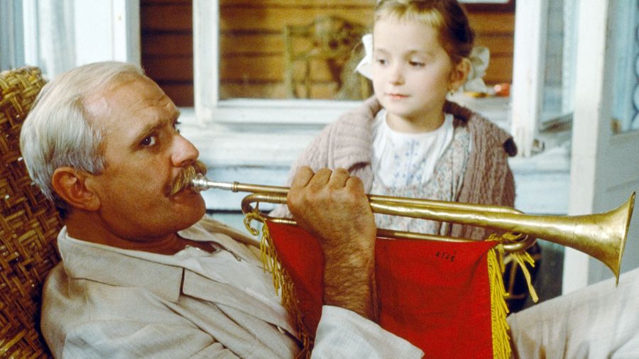 фильм "Утомленные солнцем" фильм "Утомленные солнцем"