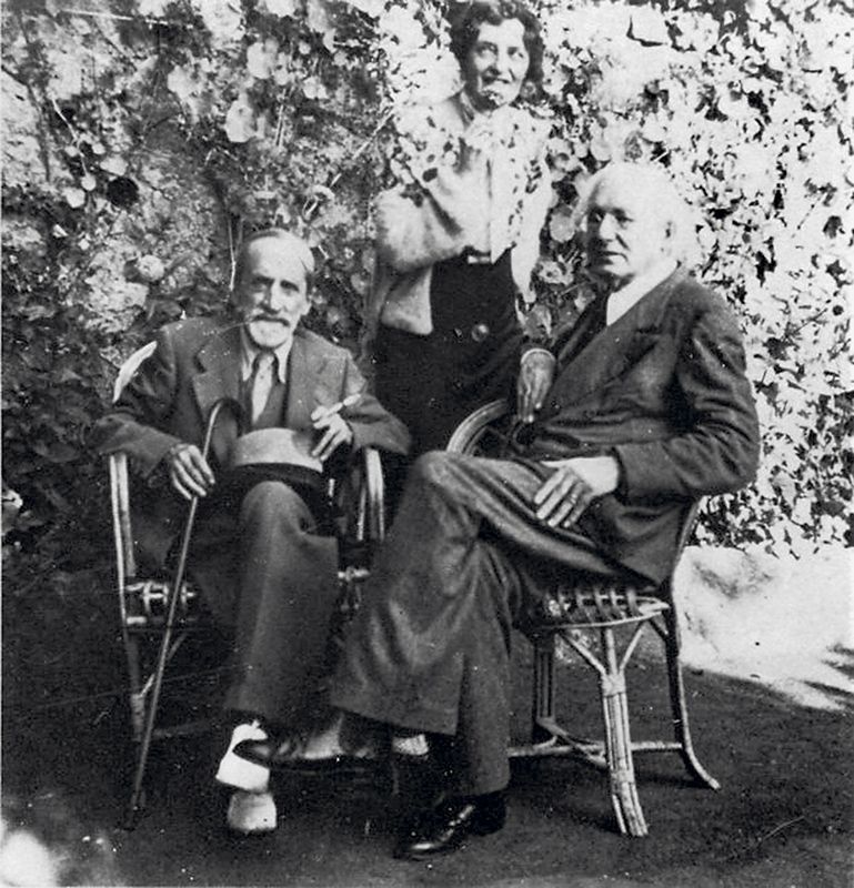Д. Мережковский, З. Гиппиус и В. Иванов в Рокка-ди-Папа, около Рима. 1937