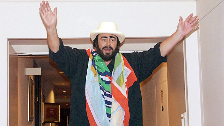 Перед пресс-конференцией в Москве в 2003 году