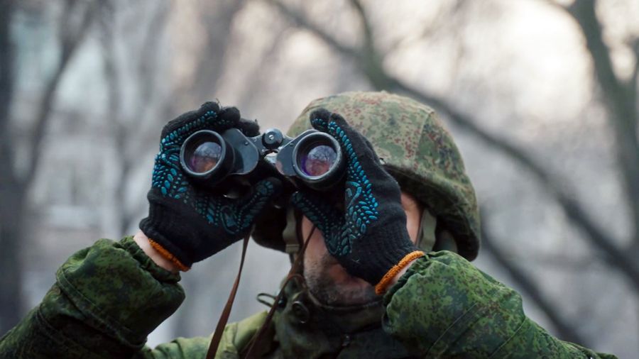 «У края бездны. Фильм первый «Прорыв к центру»