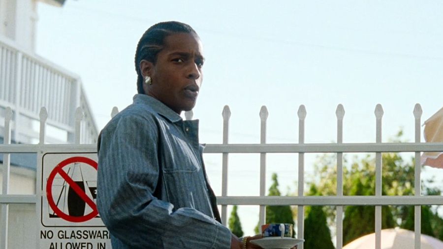 «Я бы тебя пнула, если бы могла»